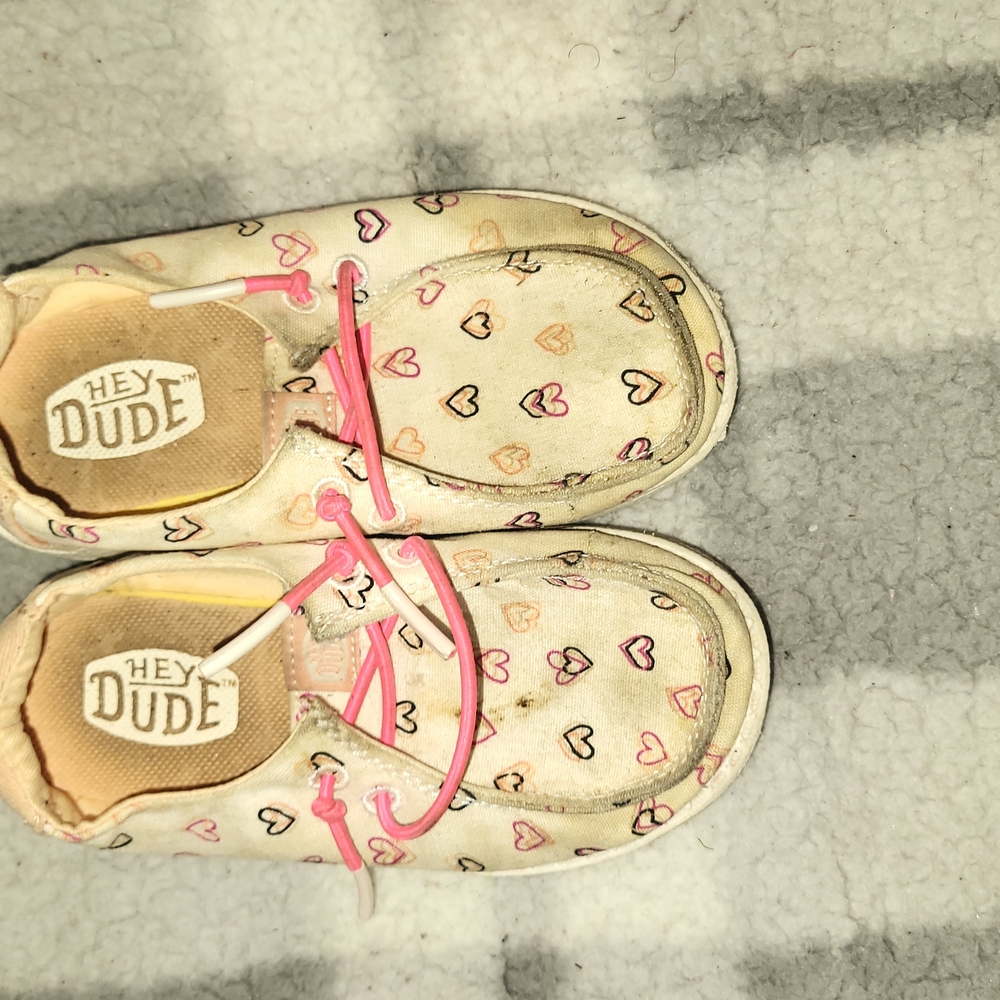 Hey Dude Kids' Heart Print Shoes - Cream and Pink